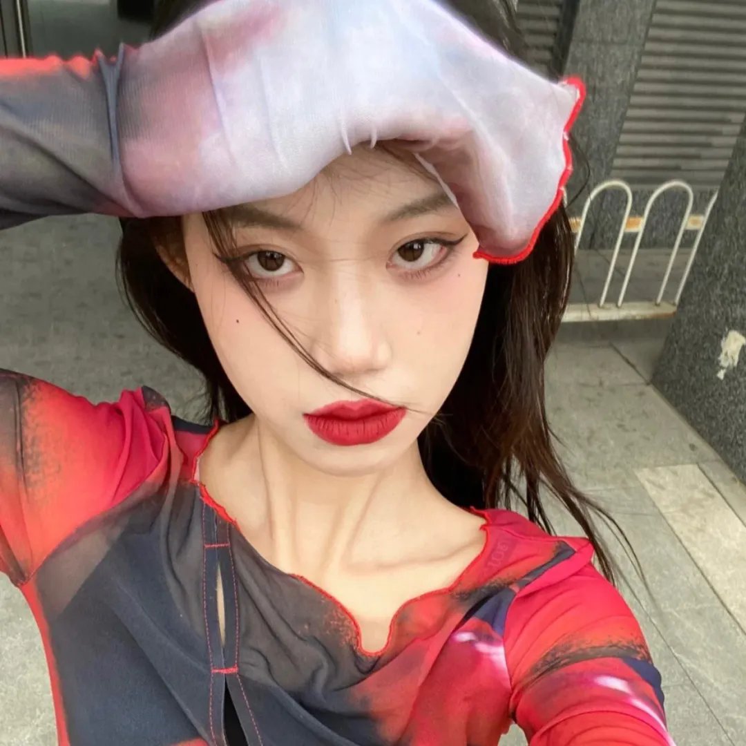 东德蕾丝的爱欲